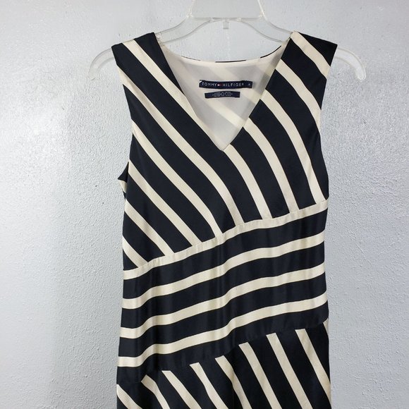Tommy Hilfiger Size 4 Silk Cream Black Sleeveless V Neck Knee Length Dress - Picture 2 of 12